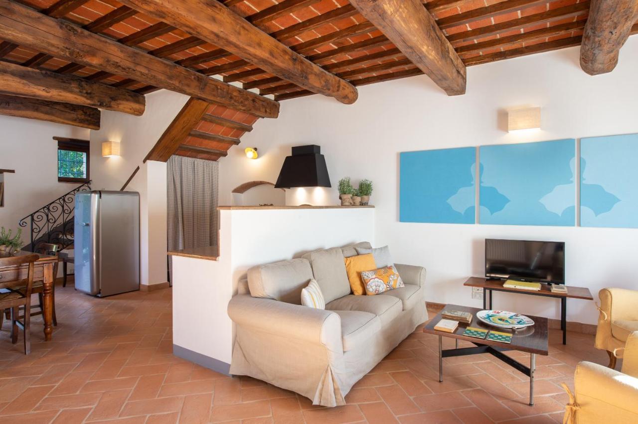 La Fattoria Del Rio Di Sopra - Agriturismo Baldeschi Tuoro sul Trasimeno Eksteriør billede