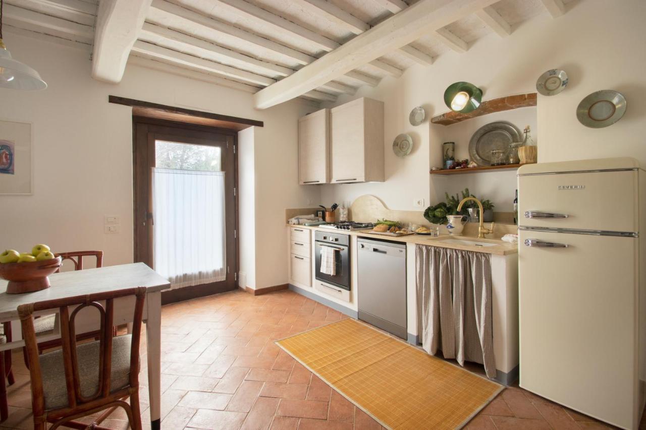 La Fattoria Del Rio Di Sopra - Agriturismo Baldeschi Tuoro sul Trasimeno Eksteriør billede